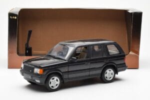 Range Rover P38 4.6 HSE ブラック メタリック AUTOart 1:18 70017 メタル - 画像 2/9