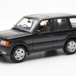 Range Rover P38 4.6 HSE ブラック メタリック AUTOart 1:18