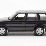 Range Rover P38 4.6 HSE ブラック メタリック AUTOart 1:18 - image 4 of 9