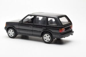 Range Rover P38 4.6 HSE ブラック メタリック AUTOart 1:18 70017 メタル - 画像 5/9