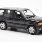 Range Rover P38 4.6 HSE ブラック メタリック AUTOart 1:18 - image 7 of 9