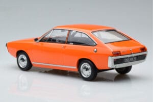 Renault 15 TL オレンジ Norev 1:18 185350 メタル - 画像 5/6