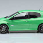 Renault Clio 3 RS グリーン Otto 1:18 - image 3 of 6