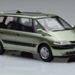 Renault Espace 3 グリーン Otto 1:18 - image 4 of 6