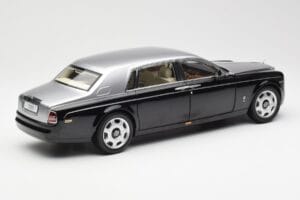 Rolls-Royce Phantom VII EWB ブラック＆シルバー Kyosho 1:18 08841BKS メタル - 画像 3/8