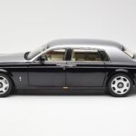 Rolls-Royce Phantom VII EWB ブラック＆シルバー Kyosho 1:18 - image 4 of 8
