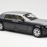 Rolls-Royce Phantom VII EWB ブラック＆シルバー Kyosho 1:18 - image 6 of 8