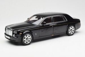Rolls-Royce Phantom VII EWB ダイヤモンドブラック Kyosho 1:18