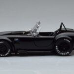 Shelby Cobra 427 S/C ブラック Kyosho 1:18 - image 4 of 9