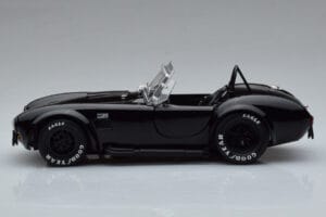 Shelby Cobra 427 S/C ブラック Kyosho 1:18 08048BK メタル - 画像 4/9
