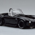Shelby Cobra 427 S/C ブラック Kyosho 1:18 - image 5 of 9