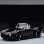 Shelby Cobra 427 S/C ブラック Kyosho 1:18 - image 9 of 9