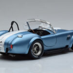 Shelby Cobra 427 S/C ライトブルー Kyosho 1:18 - image 3 of 9