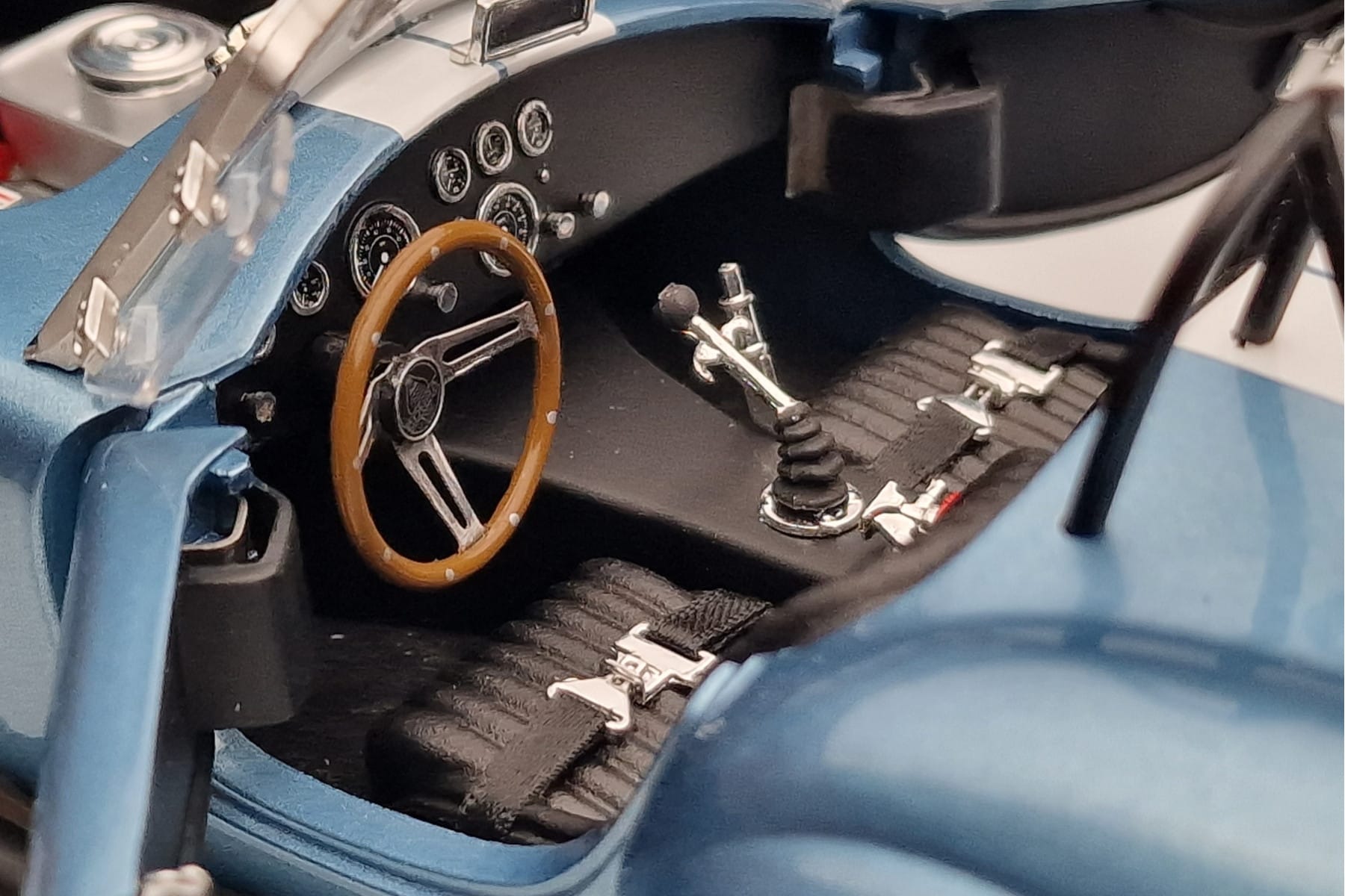Shelby Cobra 427 S/C ライトブルー Kyosho 1:18 08048SBL メタル - 画像 7/9