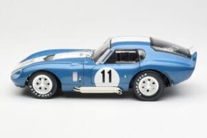 Shelby Daytona Cobra Coupe #11 S. Thompson 24 Hours of Le Mans 1965 CMR 1:18 CMR114 メタル - 画像 4/8
