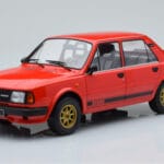 Skoda 130 LR レッド IXO 1:18