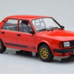 Skoda 130 LR レッド IXO 1:18 - image 4 of 6