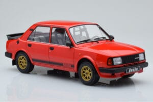 Skoda 130 LR レッド IXO 1:18 18CMC159 メタル - 画像 4/6