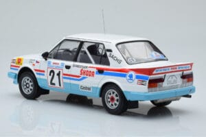 Skoda 130 LR #21 L. Krecek / B. Motl Rally Acropolis 1986 IXO 1:18 18RMC157A メタル - 画像 4/6