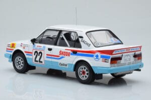 Skoda 130 LR #22 S. Kvaizar / J. Janecek Rally Acropolis 1986 IXO 1:18 18RMC157B メタル - 画像 5/6