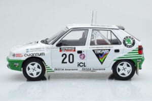 Skoda Felicia #20 S. Blomqvist / B. Cederberg Rally RAC Lombard 1995 IXO 1:18 18RMC147 メタル - 画像 3/6