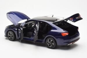 Skoda Octavia Pro ブルー FAW 1:18 ZMR000006BLA メタル - 画像 5/8