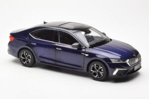 Skoda Octavia Pro ブルー FAW 1:18 ZMR000006BLA メタル - 画像 6/8