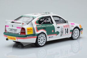 Skoda Octavia WRC #14 D. Auriol / D. Giraudet Rally Monte Carlo 2003 Otto 1:18 OT431 レジン - 画像 2/6