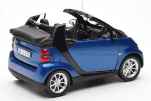 Smart Fortwo 451 カブリオ ブルー & ブラック Minichamps 1:18 150036330 メタル - 画像 3/8