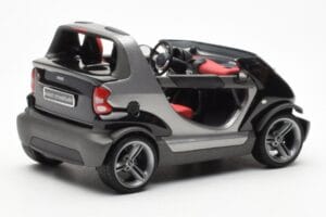Smart Fortwo Crossblade カブリオレ シルバー ブラック Kyosho 1:18 13440 メタル - 画像 2/6