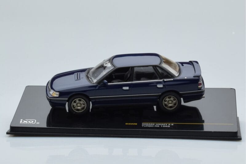 Subaru Legacy BC 2.0 Turbo RS ブルー IXO 1:43