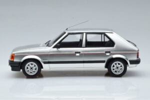 Talbot Horizon Premium シルバー Otto 1:18 OT188 レジン - 画像 3/6