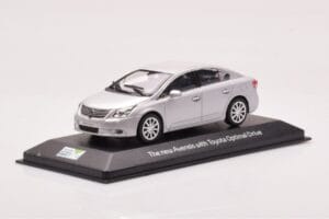 Toyota Avensis T270 シルバー Minichamps 1:43 403166903 メタル - 画像 2/4