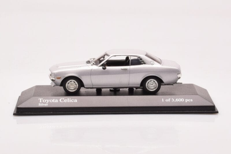 Toyota Celica A20 シルバー Minichamps 1:43