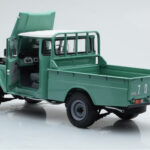 Toyota Land Cruiser 40 4x4 Pickup グリーン Kyosho 1:18 - image 3 of 8