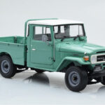 Toyota Land Cruiser 40 4x4 Pickup グリーン Kyosho 1:18 - image 6 of 8