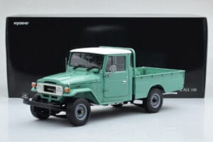 Toyota Land Cruiser 40 4x4 Pickup グリーン Kyosho 1:18 08958FG メタル - 画像 8/8