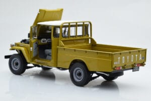 Toyota Land Cruiser 40 4x4 Pickup オリーブ Kyosho 1:18 08958K メタル - 画像 3/8