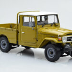 Toyota Land Cruiser 40 4x4 Pickup オリーブ Kyosho 1:18 - image 6 of 8