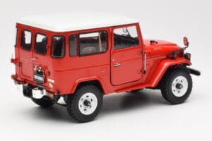 Toyota Land Cruiser FJ40 Van レッド Kyosho 1:18 08971R メタル - 画像 3/8