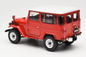 Toyota Land Cruiser FJ40 Van レッド Kyosho 1:18 08971R メタル - 画像 7/8