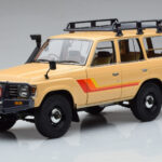 Toyota Land Cruiser 60 ベージュ オプションパーツ付き Kyosho 1:18