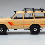 Toyota Land Cruiser 60 ベージュ オプションパーツ付き Kyosho 1:18 - image 4 of 12