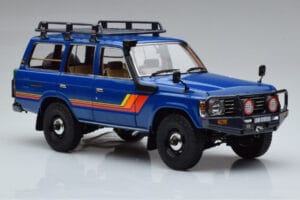 Toyota Land Cruiser 60 ブルー オプションパーツ付き Kyosho 1:18 08956XBL メタル - 画像 5/11