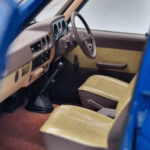 Toyota Land Cruiser 60 ブルー オプションパーツ付き Kyosho 1:18 - image 10 of 11