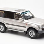 Toyota Land Cruiser HDJ80 ベージュ メタリック Otto 1:18 - image 4 of 6