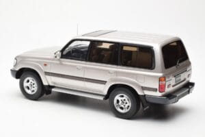 Toyota Land Cruiser HDJ80 ベージュ メタリック Otto 1:18 OT438 レジン - 画像 5/6