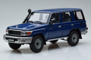Toyota Land Cruiser J76 ブルー Almost Real 1:18