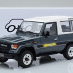 Toyota Land Cruiser LJ73 グレー Otto 1:18 - image 6 of 6