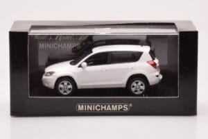 Toyota RAV4 XA30 ホワイト Minichamps 1:43 400166571 メタル - 画像 4/4